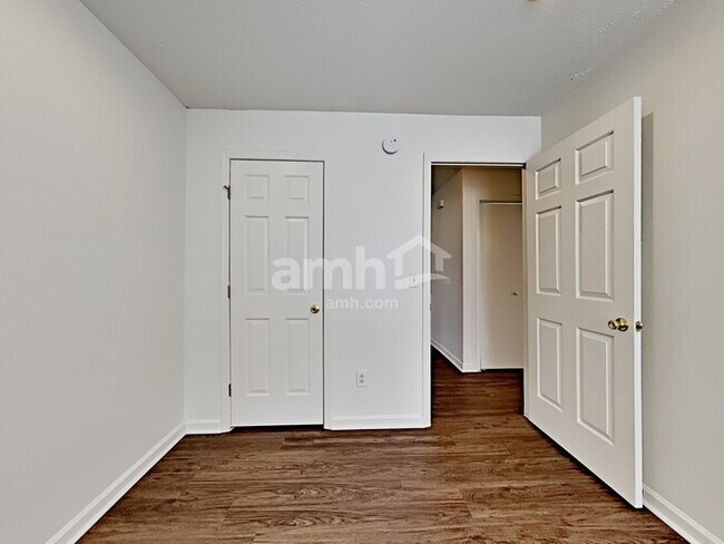 Foto del edificio - 603 Stone Meadow Ct