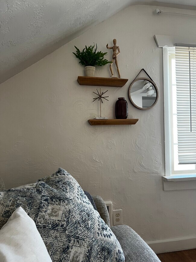 Foto del edificio - 348 S Lee Ave