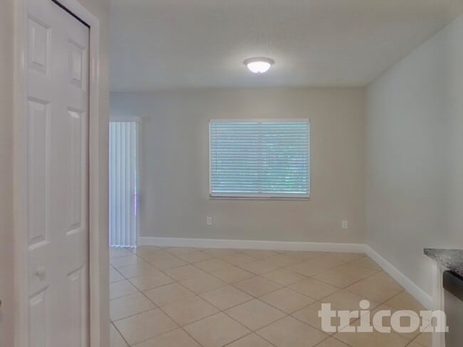 Building Photo - 27209 La Jolla Way