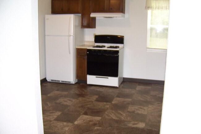 Foto del edificio - 2203 Stoneybrook Rd