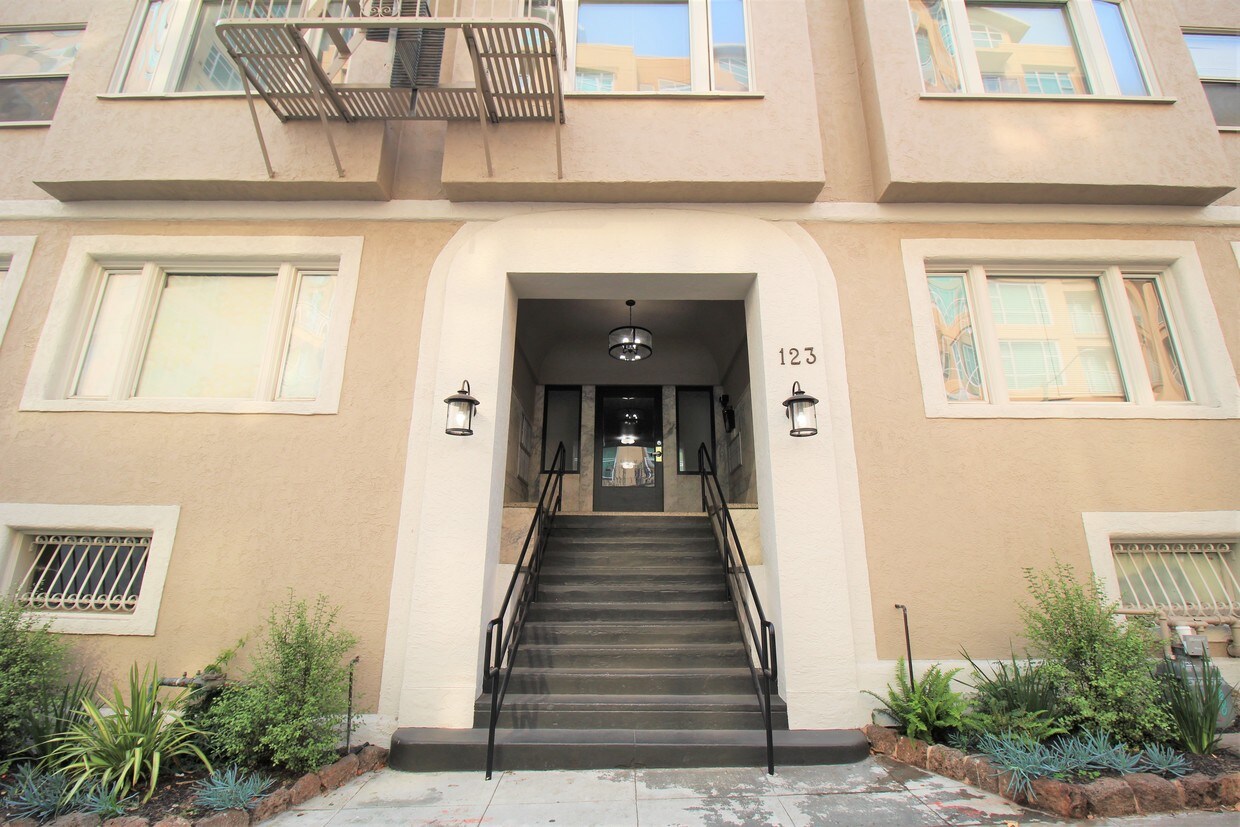 Foto principal - 123 17th St