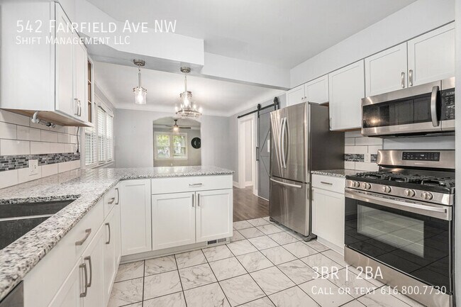 Foto del edificio - 542 Fairfield Ave NW