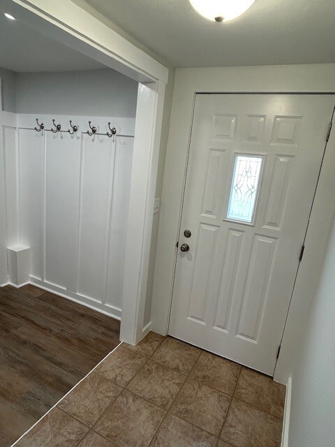 Building Photo - 810 Mc Connell St