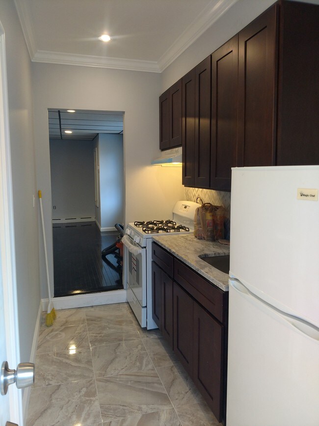3230 lexington ave unit 4, mohegan lake, ny 10547