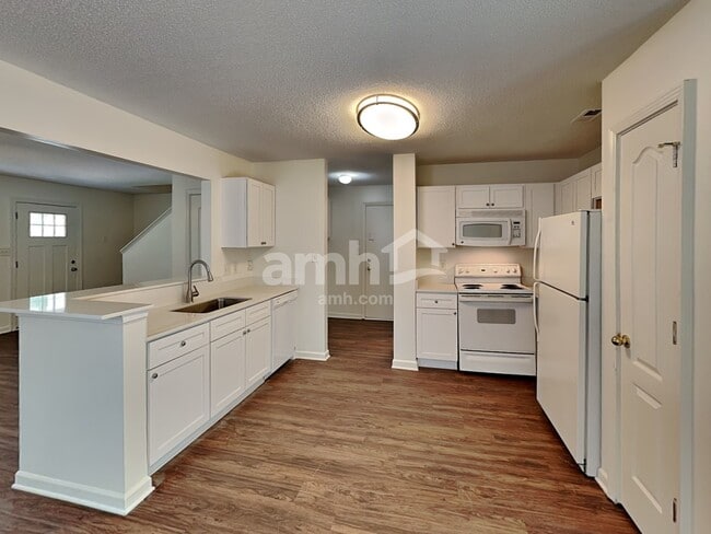 Foto del edificio - 147 Peterborough Dr