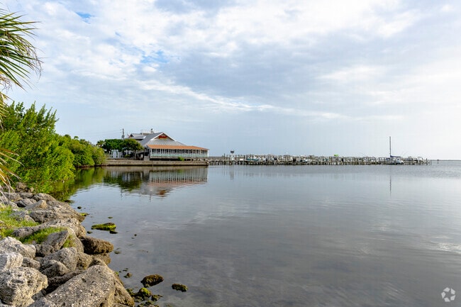 Mulligans Restaurant offers great food and incredible views in Sebastian.