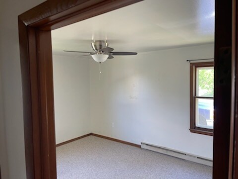 Building Photo - 115 Maple Ln