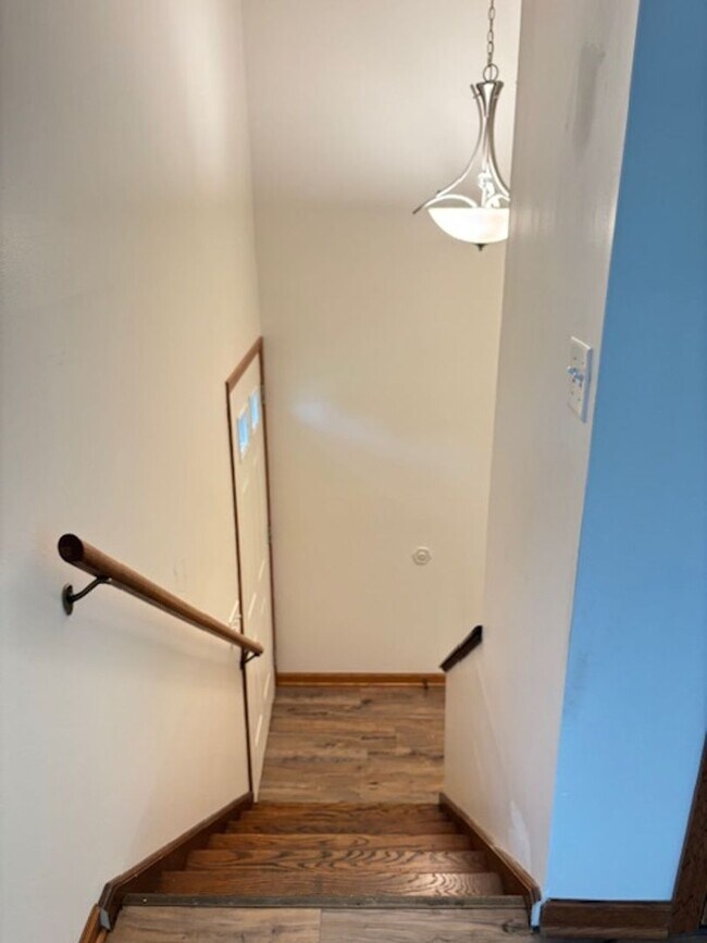 Foto del edificio - 720 Lakeview Dr