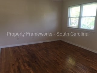 Building Photo - 43 Willow Dr