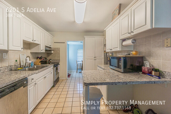 Foto del edificio - 3 Bedroom 2 bathroom home in Tampa!