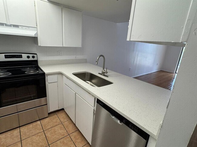 Foto del edificio - 639 Ave F NW