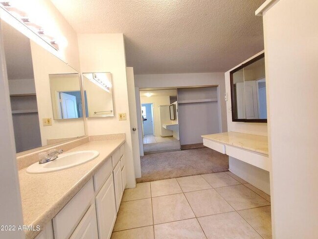 Foto del edificio - 5041 E Mesquite Wood Ct