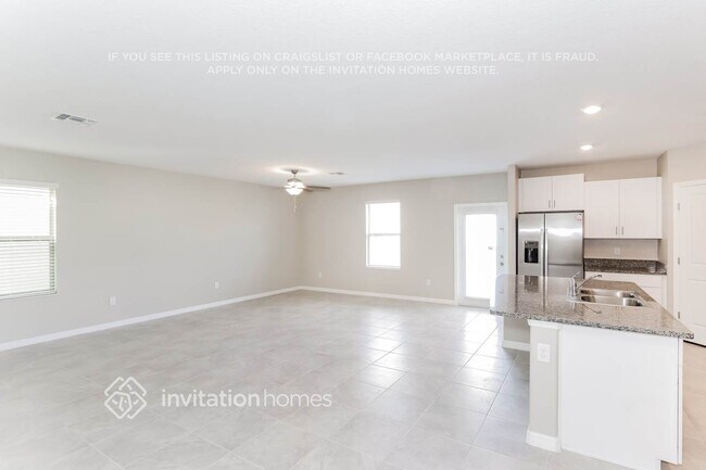 Building Photo - 2231 Jungle Dr