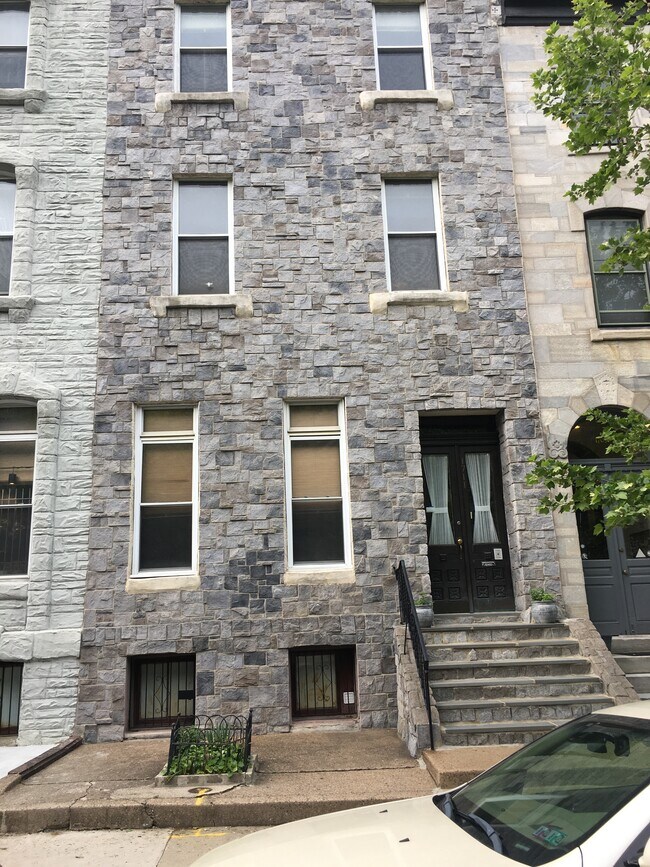 Building Photo - 1711 Spring Garden St