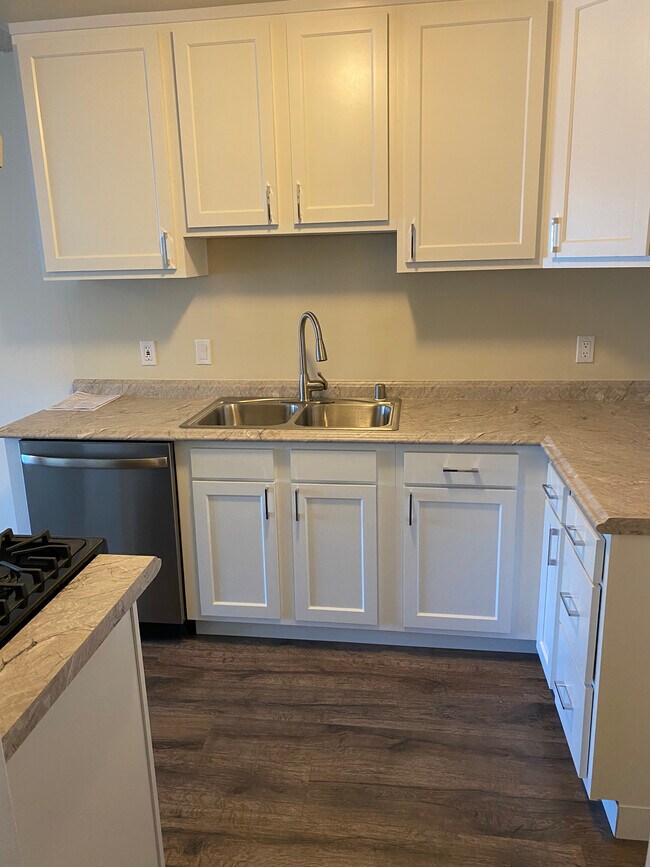 Cocina - 927 W 19th St
