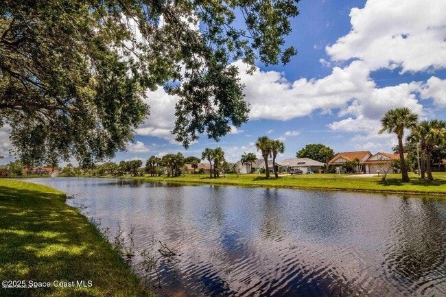 Building Photo - 2091 Lionel Dr