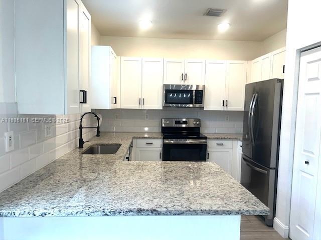 Foto del edificio - 5505 NW 27th Ct