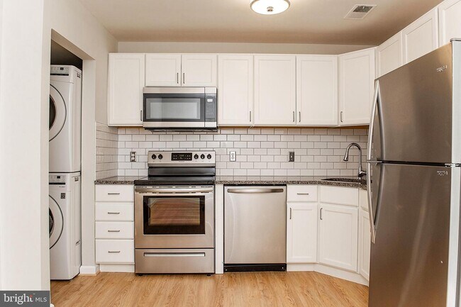 Foto del edificio - 67 Heritage Ct