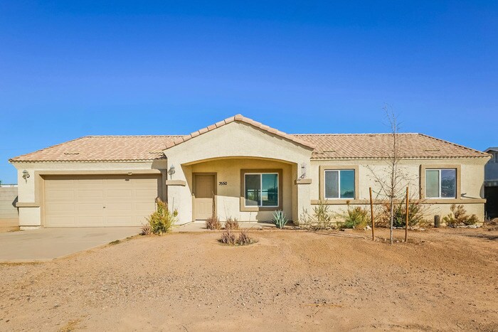 Primary Photo - 3550 N Zapotec Ave