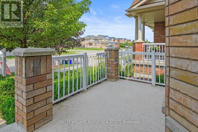 Building Photo - 5 Bishopgate St