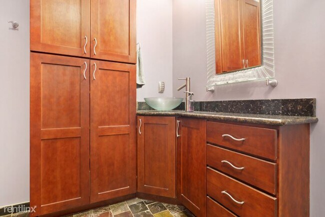 Foto del edificio - 1 br, 1 bath Condo - 921 Chartres St