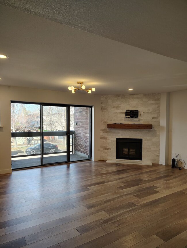 Foto del edificio - Gorgeous 1 Bedroom in Cherry Creek