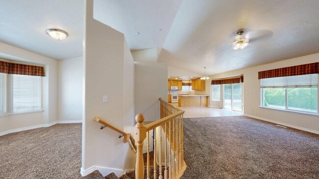 Building Photo - Herriman Rambler with Basement Apartment