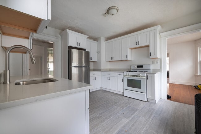 Building Photo - 55 Myrtle Ave