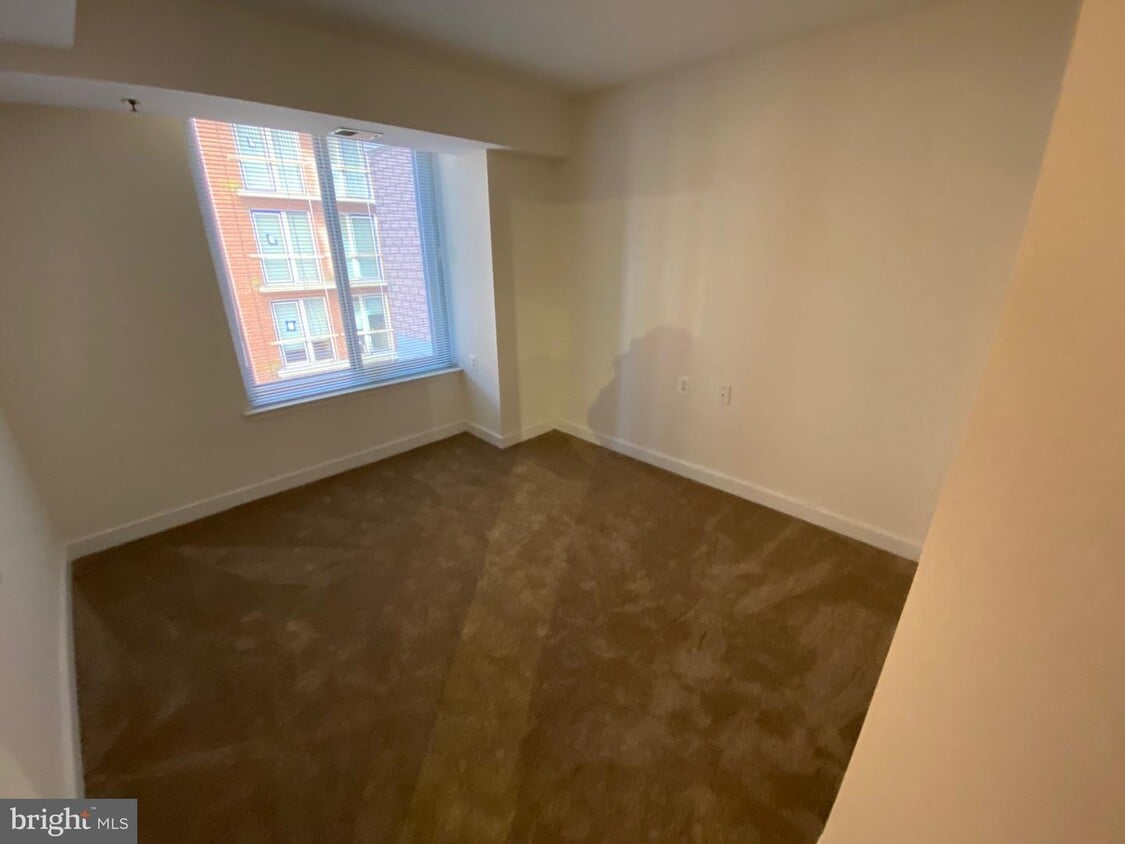 7500 Woodmont Ave Unit S403, Bethesda, MD 20814 Condo for Rent in