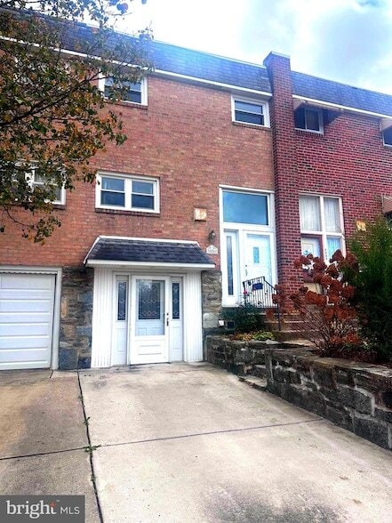 Building Photo - 3555 Churchill Ln