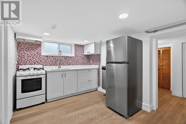 Building Photo - 7 Ellsworth Ave