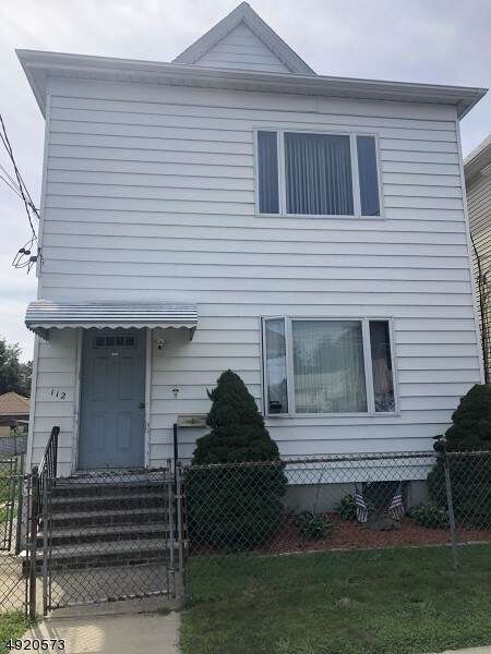 Foto principal - 112 Van Winkle Ave