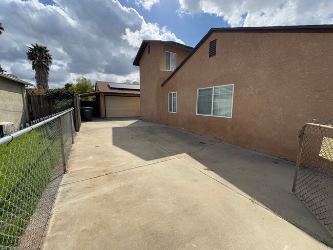 Building Photo - 4 Bedroom - 3 Bathroom for rent in El Cajon