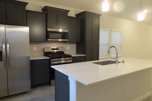 Foto del edificio - 25443 Lobelia Blossom Ln