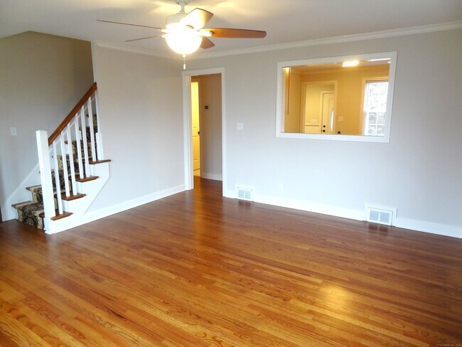 Foto del edificio - 236 Sterling St