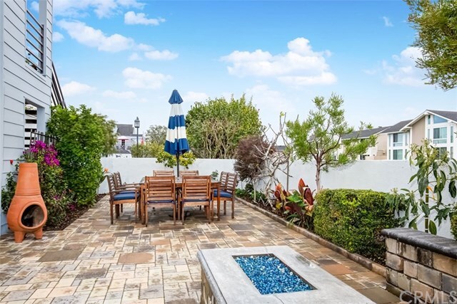 Building Photo - 24482 Lantern Hill Dr