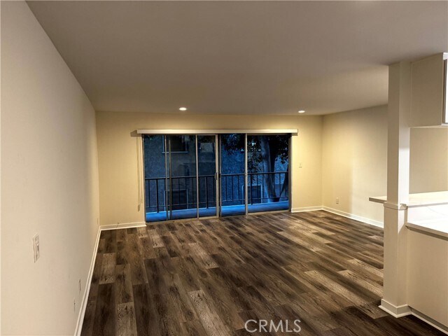 Building Photo - 280 Molino Ave