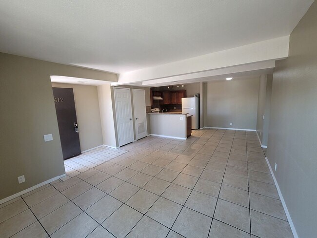 Foto del edificio - Single-Story 1-Bedroom Condo in a Highland...