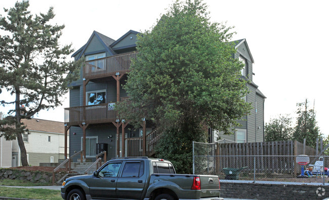 Building Photo - Victorian Manor Apartments