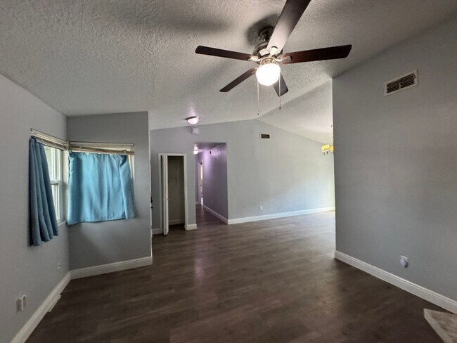 Photo - AVAILABLE NOW! 2BD/2BA Modern Elegance Mee... House