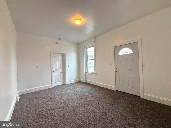 Building Photo - 311 2nd St