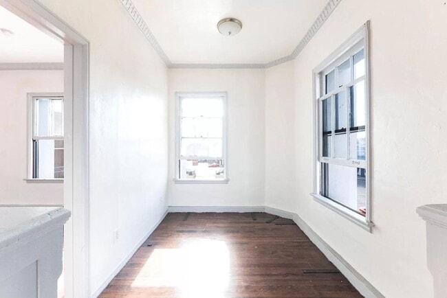 Interior Photo - Stylish and Spacious Apartment