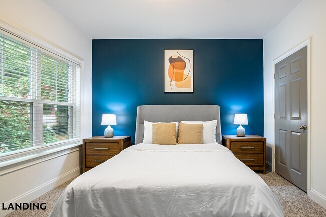 Foto del edificio - 925 Canterbury Rd NE