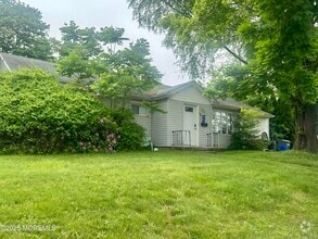 Building Photo - 988 Woodgate Ave