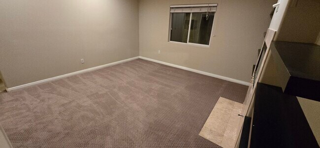 Foto del edificio - 2221 Grant Ave