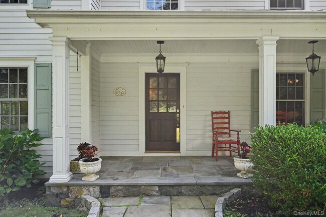 Foto del edificio - 154 Cherry Hill Rd
