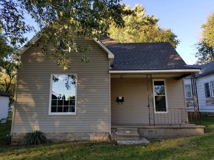 1415 E 7th St, Sedalia, MO 65301 House Rental in Sedalia, MO