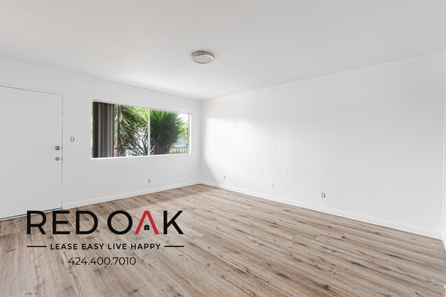 Foto del edificio - 12460 Lakewood Blvd