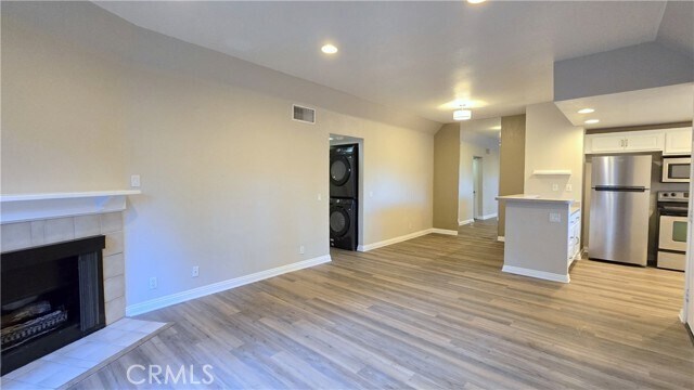 Building Photo - 22745 Lakeway Dr