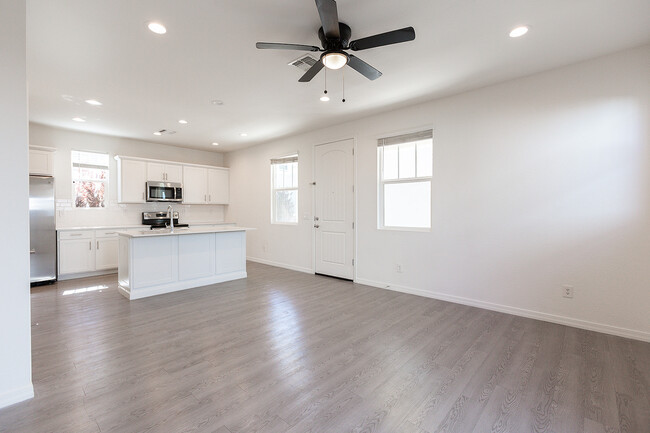 Building Photo - 4346 W Charter Oak Rd